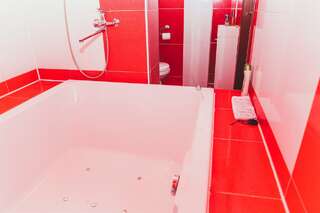 Гостиница Мини отель Палитра Уфа Red DeLuxe с джакузи-7